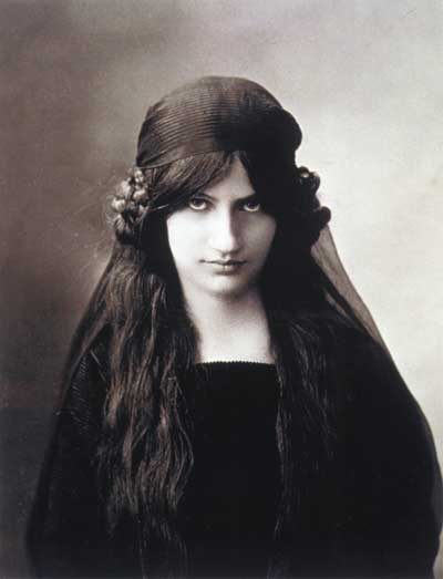 Jeanne_Hebuterne[1].jpg